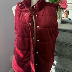 Elegant Maroon Quilted Vest for Women